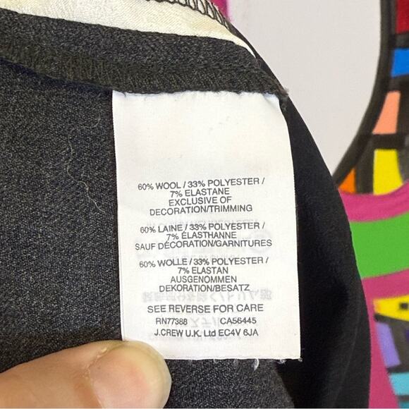 J. Crew, Gray and White Capris with Stretch Waistband. Size 6. Excellent cond! - Picture 6 of 7